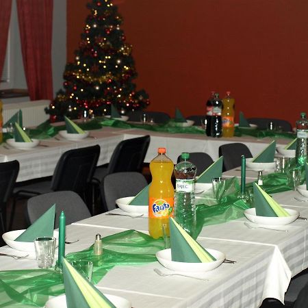 Salur Bed & Breakfast Nove Zamky Ngoại thất bức ảnh