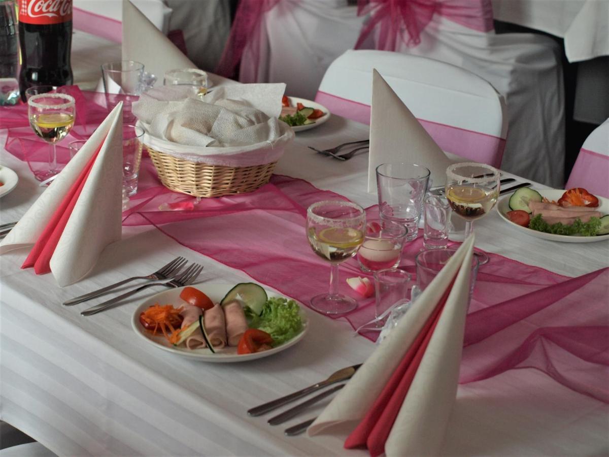 Salur Bed & Breakfast Nove Zamky Ngoại thất bức ảnh