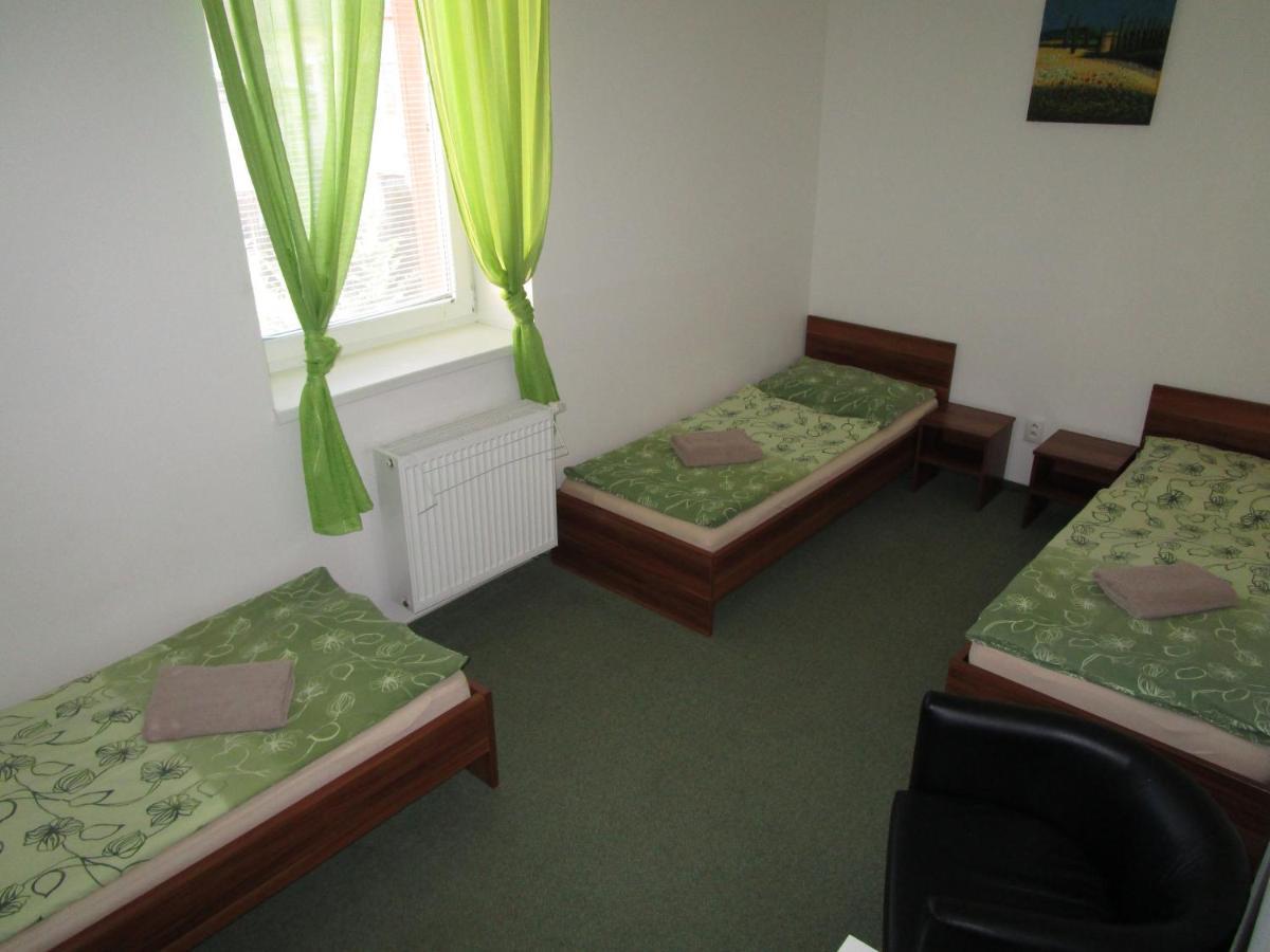 Salur Bed & Breakfast Nove Zamky Ngoại thất bức ảnh