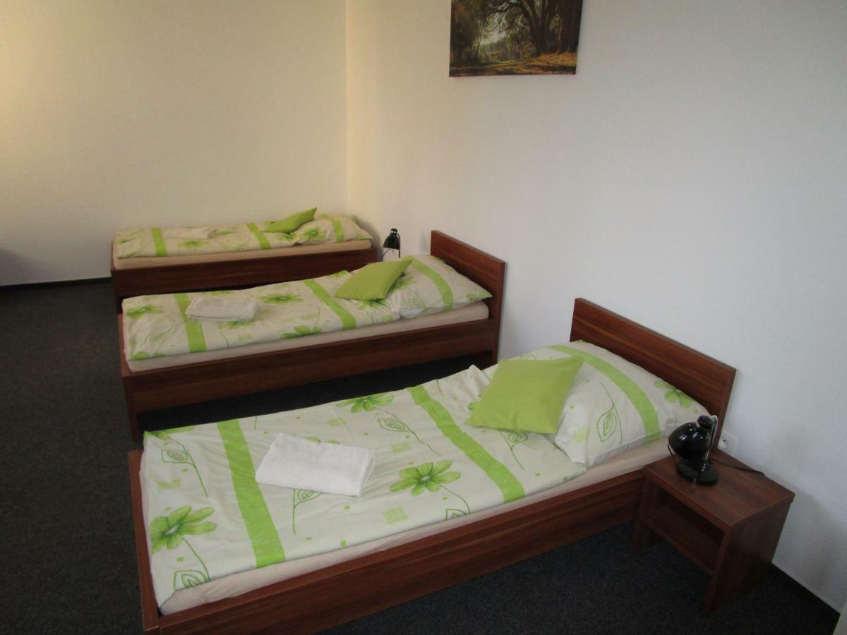 Salur Bed & Breakfast Nove Zamky Ngoại thất bức ảnh